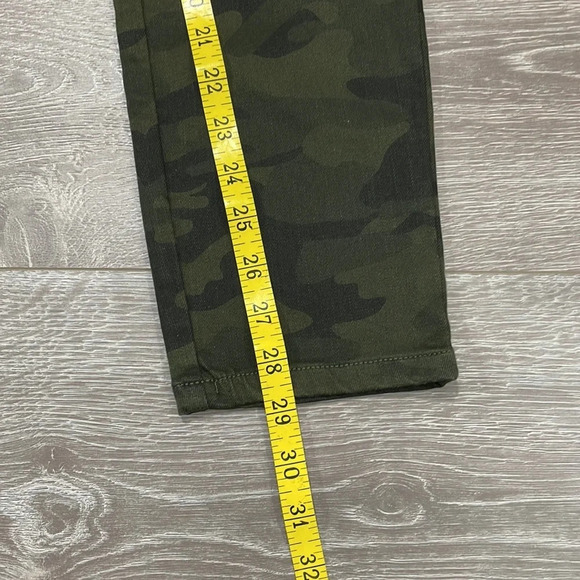 NWOT Belle by Kim Gravel TripleLuxe Twill Jeggings Camouflage  2 - Picture 14 of 15
